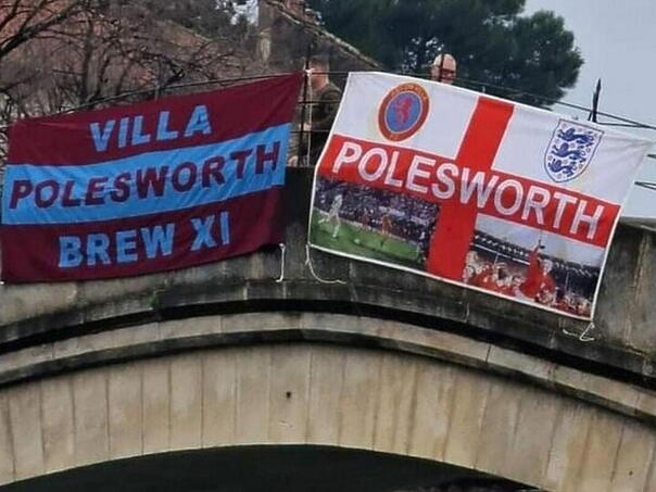 Navijači Aston Ville na Starom mostu