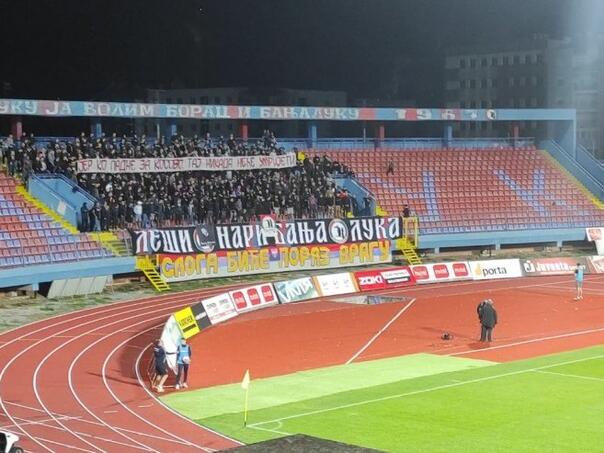 Navijači Borca: 'Jer ko padne za Kosmet, taj nikada neće umrijeti'