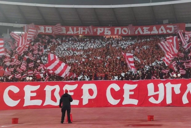 "Slava četnicima": Navijači Crvene zvezde slave zločince iz opsade Sarajeva