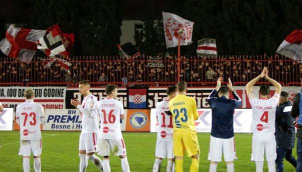 Navijači ponovo na tribinama u BiH: Zrinjski generalku igra pred publikom