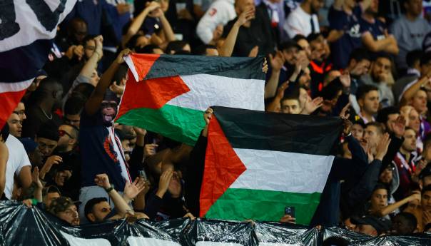 Navijači PSG-a protiv izraleskog tima podržali narod Palestine