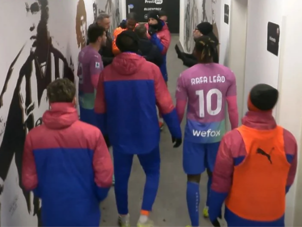 Navijači Udinesea rasistički vrijeđali Maignana, on napustio teren pa se vratio