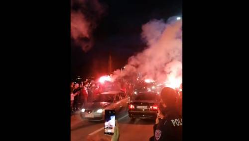 Navijači uz pjesmu i bakljadu dočekali Rođene u Konjicu