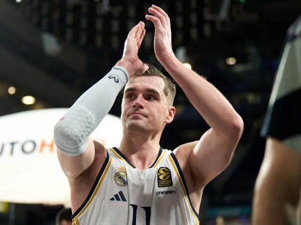 Navijači Zvezde na najbrutalniji način vrijeđali reprezentativca Hrvatske