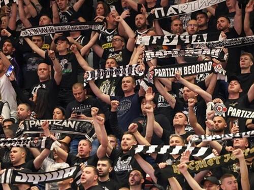 Navijaču Partizana pozlilo tokom meča u Beogradu, ubrzo preminuo