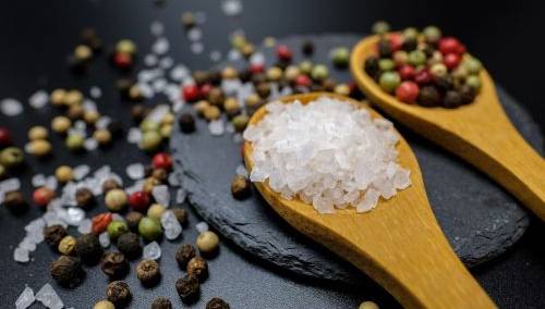 Ne smijete unositi više od jedne kašičice soli dnevno