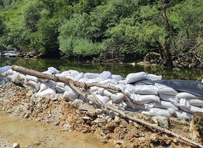 Ne smiruju se protesti zbog hidrocentrale na Uni: Ekocid i kršenje konvencija