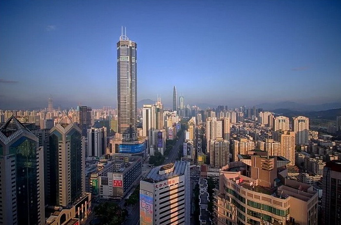 Neboder u Shenzhenu ostaje zatvoren dok se ne istraži zašto se ljuljao