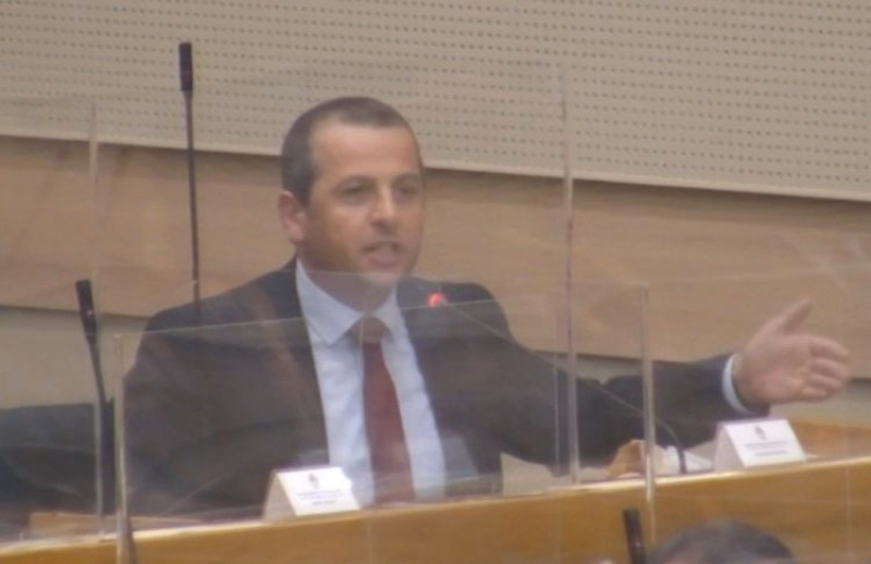 Nebojša Vukanović udaljen sa sjednice NSRS