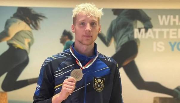 Nedžad Husić osvojio srebro u Bugarskoj, predao finale zbog povrede