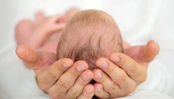 Negativni trendovi u prirodnom priraštaju stanovništva u FBiH u padu