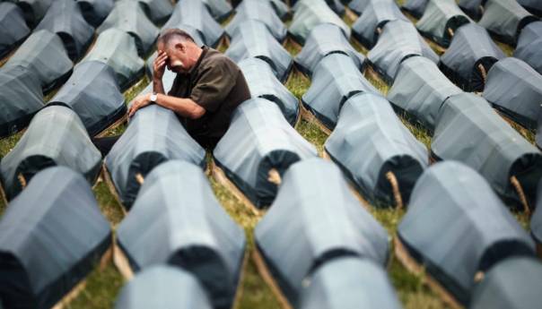 Negiranje genocida u Srebrenici je ista ideologija kao i negiranje holokausta