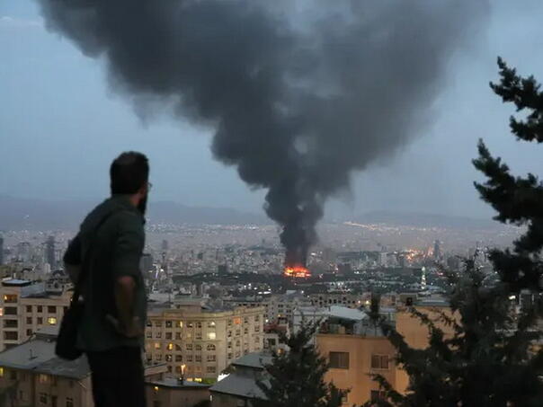 Nejasan "krajnji cilj" američkih udara na Iran