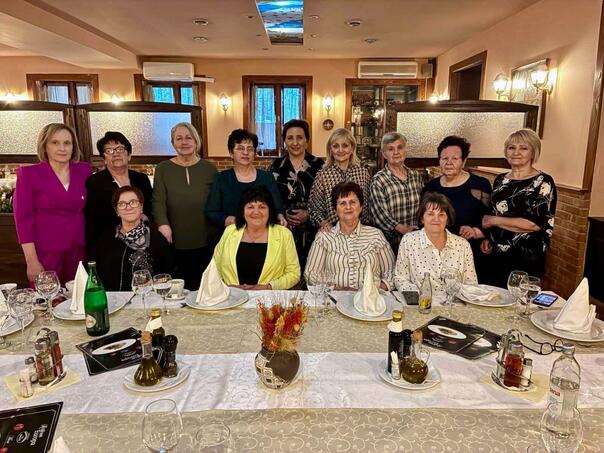 Nekadašnje učenice Upravne škole u Mostaru obilježile 45 godina mature