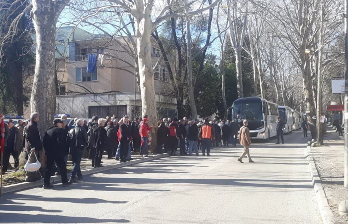 Nekolicina huligana napala antifašiste u Mostaru