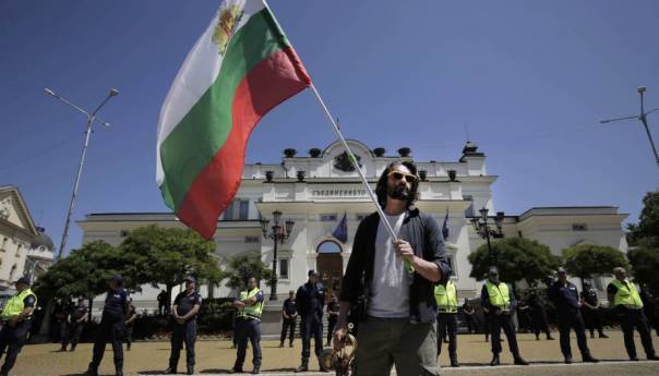 Nekoliko desetina hiljada ljudi protestovalo na ulicama Bugarske