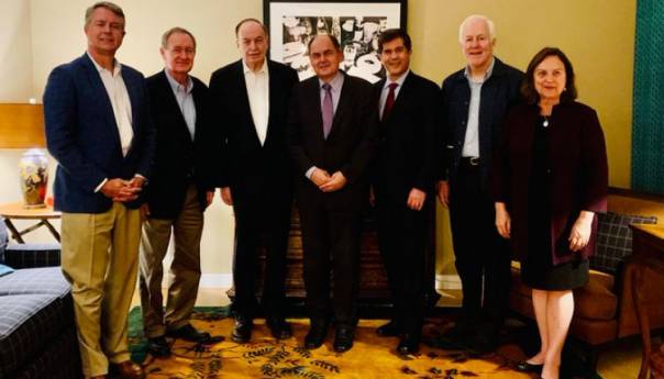 Nelson i američki senatori sinoć razgovarali sa Schmidtom