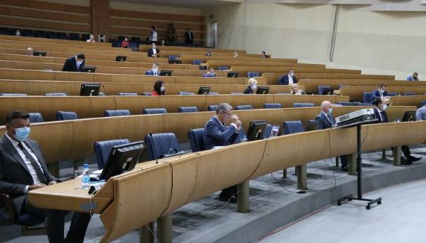 Nema hitne procedure za dopune Zakona o sigurnosti saobraćaja