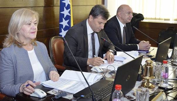 Nema problema u radu Vlade FBiH, Novalić sutra vodi sjednicu