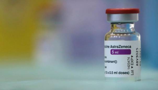 WHO: Nema razloga za obustavu cijepljenja AstraZenecom