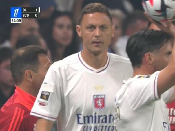 Nemanja Matić prekrio LGBT simbol na dresu