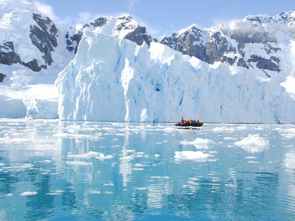 Neobični signali ispod leda Antarktika zbunjuju naučnike