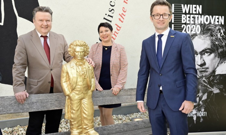 Neobično putovanje zlatne statue Beethovena
