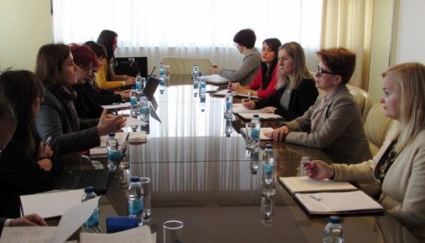 Neophodno restrukturisanje pojedinih javnih preduzeća u RS