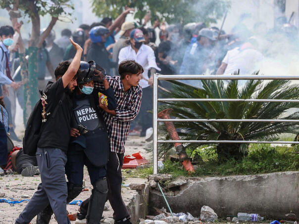 Nepal ukinuo zabranu društvenih medija nakon protesta u kojima je poginulo 19 osoba