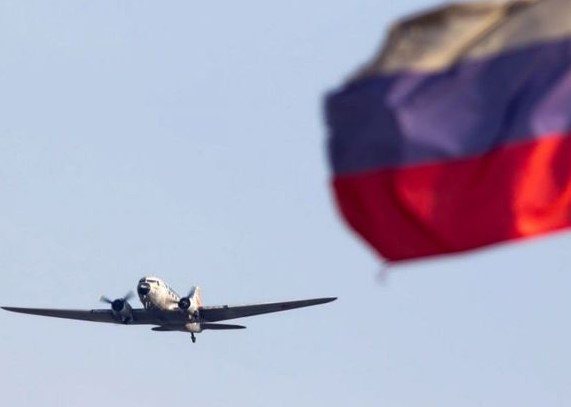 Nepoznati dronovi paralizovali rad osam aerodroma u Rusiji