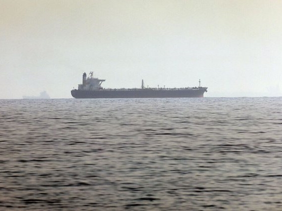 Nepoznati projektil pogodio tanker u Hormuškom moreuzu, dvoje povrijeđenih