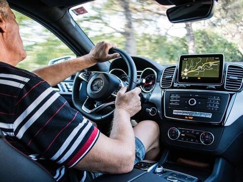 Nepravda: Znate li koliko penzioneri u BiH plaćaju vozačke dozvole