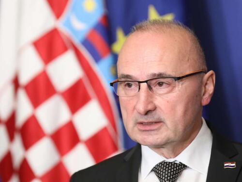 'Neprihvatljivo i neutemeljeno Hrvatsku stavljati u istu poziciju sa Srbijom kao agresore u BiH'