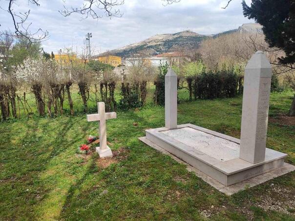 Neprihvatljivo skrnavljenje harema u Liska ulici