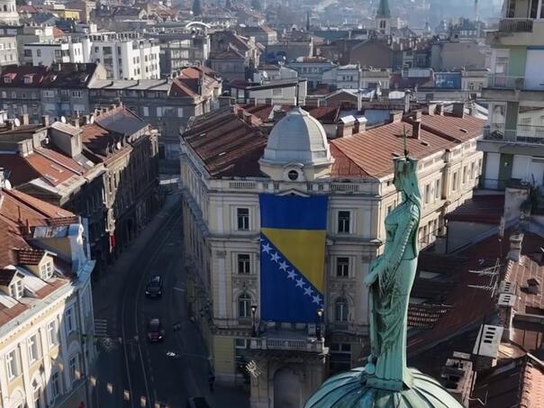 Neradni dani bez mjere: Ko plaća cijenu produženih vikenda?