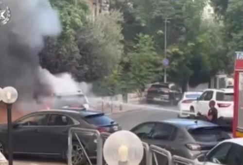 Neredi u Jeruzalemu: Demonstranti palili automobile kod Netanyahuove rezidencije