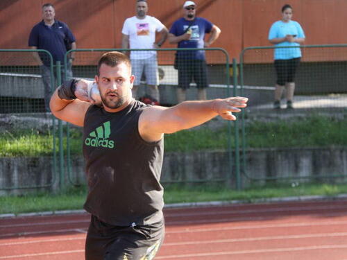 Nermin Štitkovac sa 19,13 metara pobijedio na 17. mitingu bacača kugle u Crnoj Gori