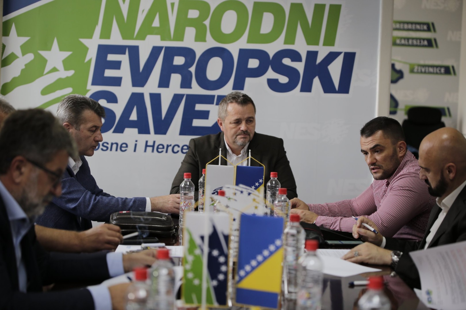 NES: Čović da utiče na Dodika da prihvati indirektan izbor 