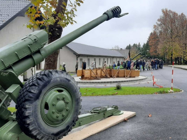NES: Velika količina oružja iz Bihaća se odvozi u Hrvatsku