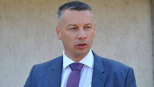 Nešić: Budimo državnici, a ne sitni partijski trgovci