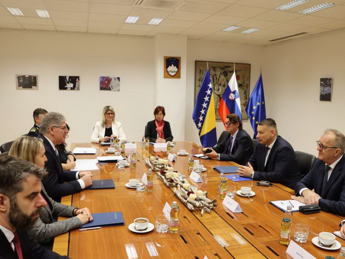 Nešić i Poklukar o problemu migracija i jačanju sigurnosne saradnje