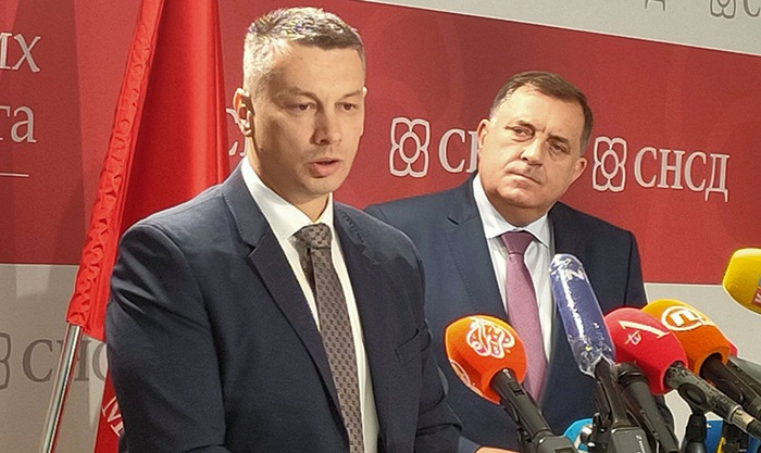 Nešić na sastanku kod Dodika