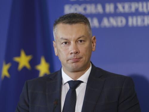 Nešić: Ne raspolažemo podacima da u BiH postoje kampovi za obuku