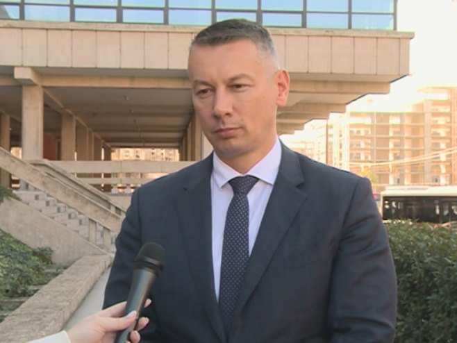 Nešić poručio Helezu: Bez saglasnosti RS-a nema članstva u NATO-u
