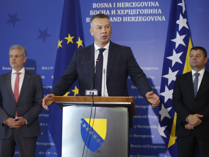 Nešić poručio Sattleru: Strpljenje po pitanju EU puta je pri kraju