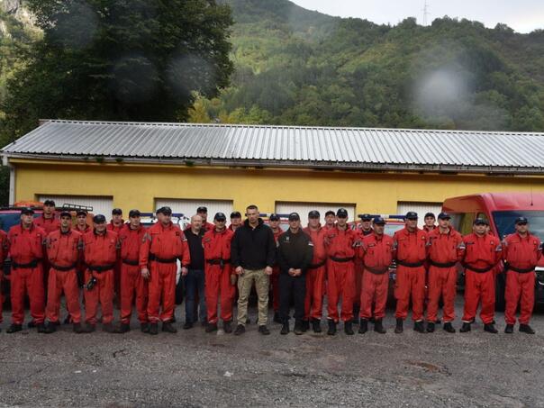 Nešić posjetio spasioce iz Srbije i Hrvatske u Jablanici