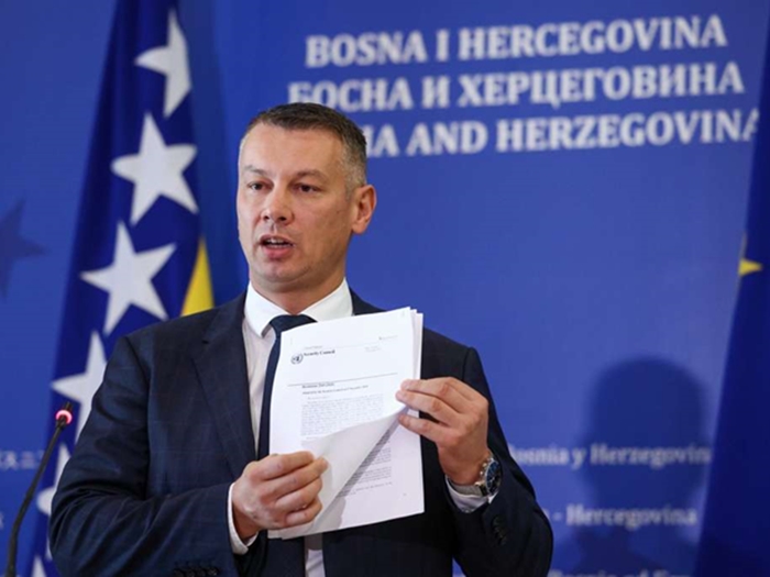 Nešić pozvao Njemačku da opozove Schmidta