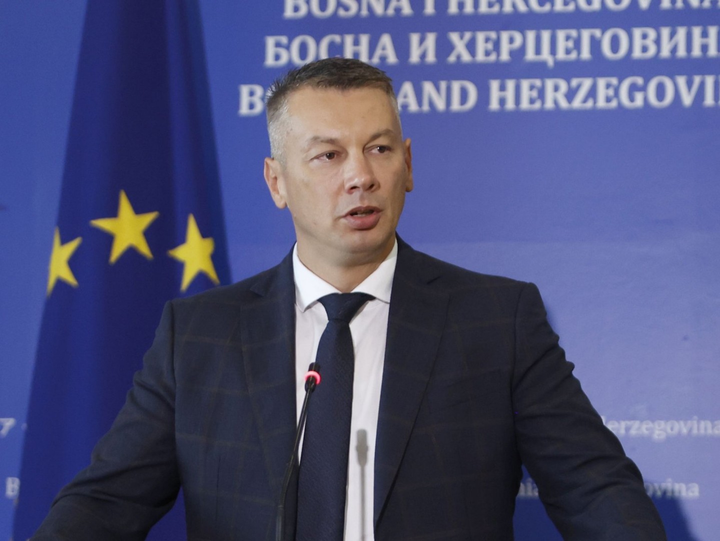 Nešić: Provjere pokazale da je Schmidt nelegitiman, unio 'duge cijevi' u BiH