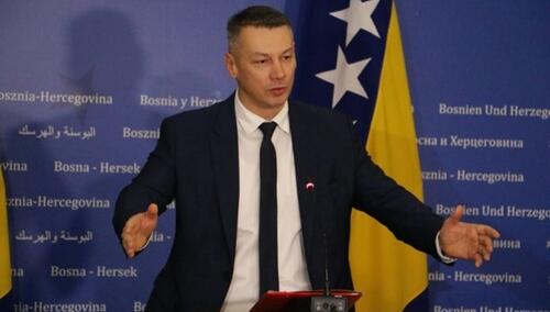 Nešić: Više policajaca pod istragom zbog trostrukog ubistva u Gradačcu