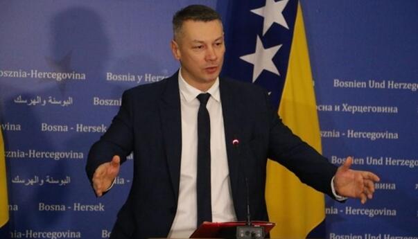 Nešić: Više policajaca pod istragom zbog trostrukog ubistva u Gradačcu